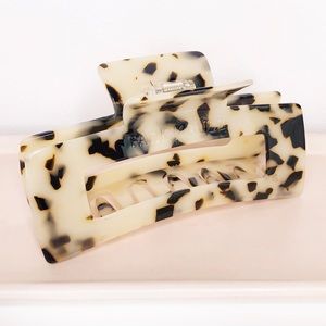 PARK AND BUZZ Jumbo 5” Eco Acetate Hair Claw Clip - Chic Beige Shell